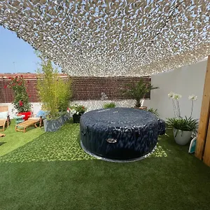 L'avant Scene Meuble 5 Etoiles Parking Gratuit Jacuzzi Appartement Avignon